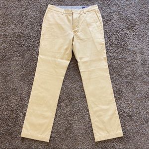 Vineyard Vines Khaki pants